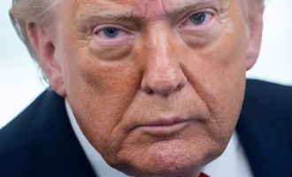 Trump kündigt Vergeltung gegen den Iran nach Hubschrauber-Abschuss an