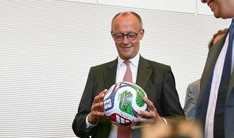 Bundesregierung begrüßt deutsche WM-Bewerbung