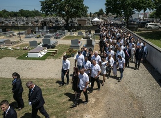 Trauerfeier für getötete Elfjährige in Frankreich