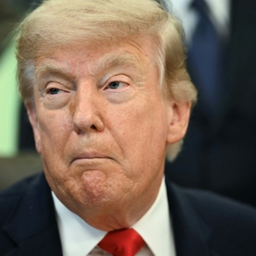 Trump: Straße von Hormus soll Freitag zur Minenräumung öffnen