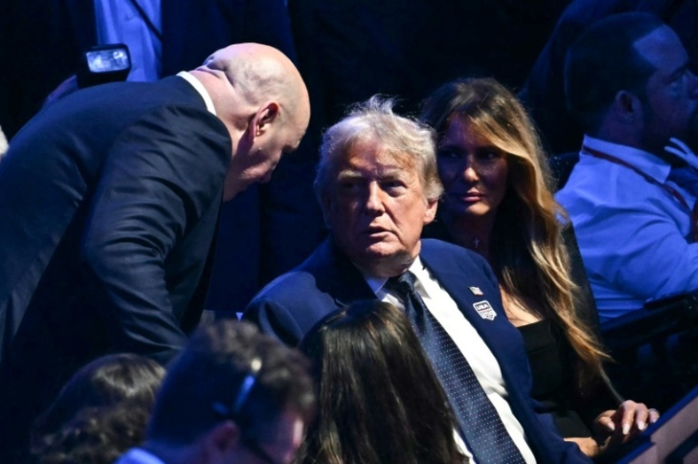 Trump droht Frankreich mit 100-Prozent-Zoll auf Wein wegen Digitalsteuer