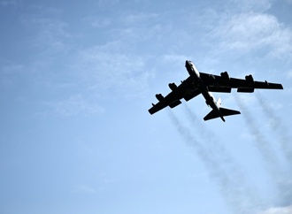US-Armee: Acht Tote bei Absturz von Kampfflugzeug in Kalifornien befürchtet