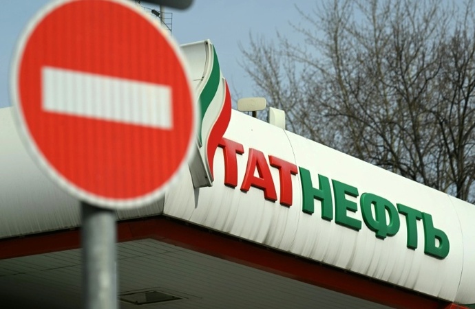 Russischer Ölkonzern Tatneft führt Obergrenzen beim Kraftstoffverkauf ein