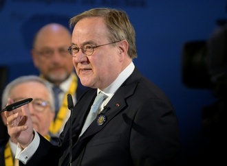 CDU-Außenpolitiker Laschet plädiert für diplomatischen Dialog mit Russland