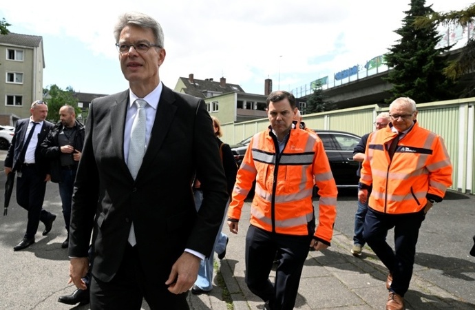 Bonner Rheinbrücke bleibt mindestens bis Ende 2028 gesperrt - Neubau nötig