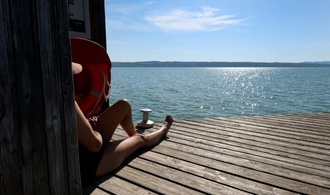 Umfrage: Menschen in Deutschland bleiben trotz hoher Treibstoffpreise bei Urlaubsplänen
