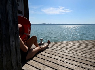 Umfrage: Menschen in Deutschland bleiben trotz hoher Treibstoffpreise bei Urlaubsplänen