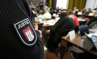 Anschläge auf jüdische Repräsentanten: Prozess gegen mutmaßliche Agenten gestartet
