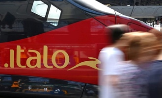 Netzagentur: DB soll Fernzug-Konkurrenz mehr Platz einräumen
