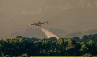 Großer Waldbrand in Südfrankreich - 800 Hektar Fläche zerstört