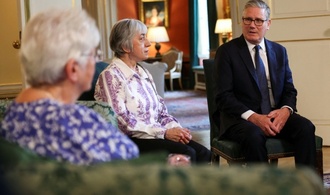 Starmer entschuldigt sich für jahrzehntelange Zwangsadoptionen in England und Wales