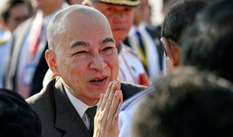 Kambodschas König Norodom Sihamoni kehrt von Krebsbehandlung in China zurück