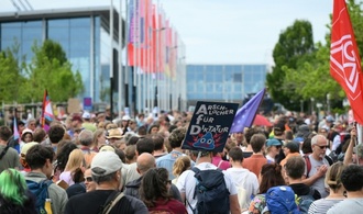Proteste gegen AfD-Parteitag: Veranstalter gehen von 50.000 Teilnehmern aus