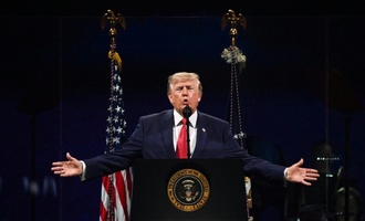 250 Jahre USA: Trump feiert sich selbst und warnt vor ''Kommunisten''