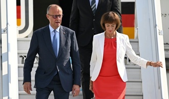 Bundeskanzler Merz zu Nato-Gipfel in Ankara eingetroffen