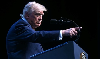 Auf Trumps Befehl: US-Streitkräfte greifen erneut iranische Ziele an