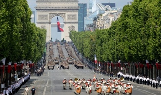 Merz reist zu Treffen der Ukraine-Koalition und Militärparade nach Paris