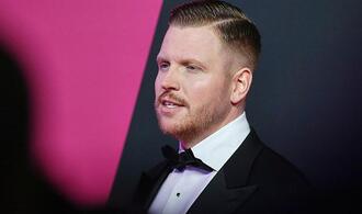 Finch bleibt auf Platz eins der Album-Charts