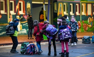 Länder fordern Bewahrung der Schulpflicht