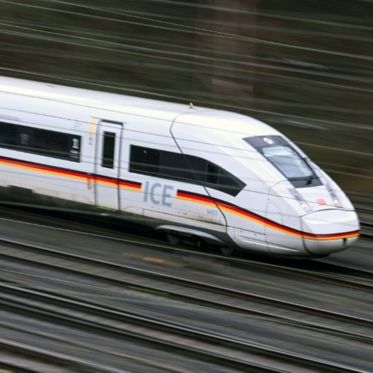 Schnieder räumt Defizite bei Generalsanierungen von Bahnstrecken ein