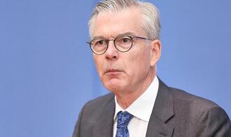 Wirtschaftsweiser warnt vor Panikmache bei Minijob-Debatte