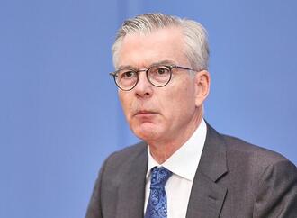 Wirtschaftsweiser warnt vor Panikmache bei Minijob-Debatte