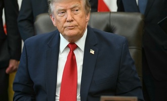 US-Regierung zahlt dutzende Milliarden an Zollgebühren an Unternehmen zurück