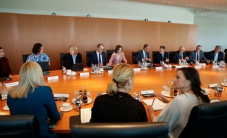 Bundesregierung tagt als ''Entlastungskabinett''