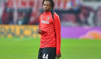 Manzambi wechselt zu Aston Villa