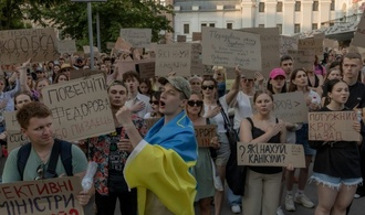 Erneut Proteste in Kiew nach Ablösung von beliebtem Verteidigungsminister