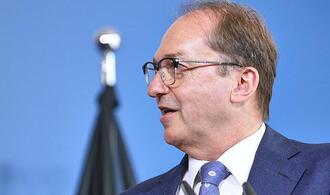Dobrindt warnt vor höherer Terrorgefahr in Deutschland
