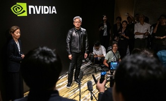 Lederjacke von Nvidia-Chef Huang für fast eine Million Dollar versteigert