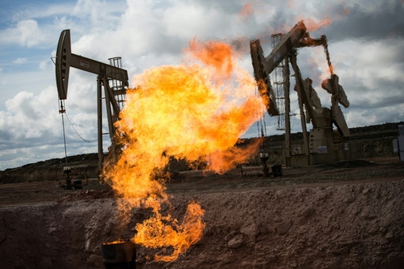 Reiche gehen Lockerungen der EU-Regeln für Gas- und Ölimporte nicht weit genug
