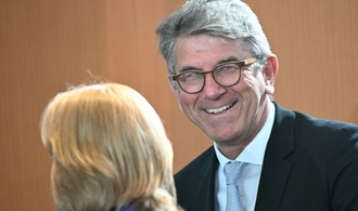 Kulturstaatsminister Weimer will europäische Eigentümerstruktur für TikTok