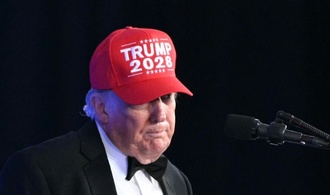 Trump spottet bei Presse-Gala über Medien und kokettiert mit dritter Amtszeit