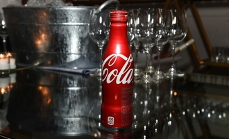 Coca-Cola meldet starkes Gewinnplus dank der Fußballweltmeisterschaft