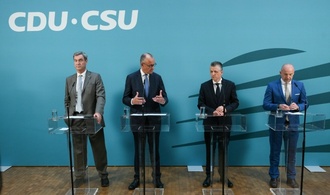Merz hofft nach Turbulenzen um Personalwechsel auf ''neue Dynamik''