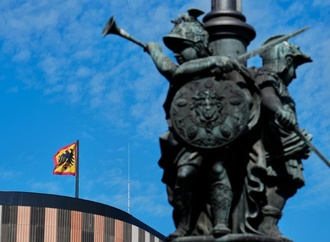Umfrage: Vertrauen der Bürger in Staat sinkt dramatisch - Misstrauen überwiegt