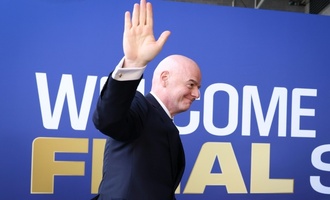 Fifa-Pläne für Teilverkauf von Fußball-WM sorgen für Kritik in deutscher Politik