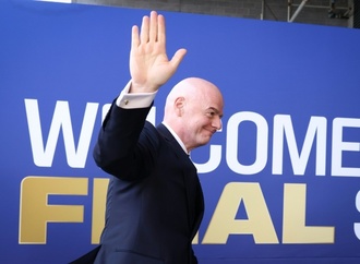 Fifa-Pläne für Teilverkauf von Fußball-WM sorgen für Kritik in deutscher Politik