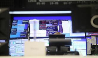 Dax rutscht auf Vortagesniveau - Anleger werden vorsichtiger