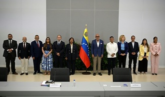 Regierung und Opposition in Venezuela beginnen offiziellen Dialog - ohne Machado