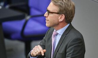 Henrichmann will Geheimdienste zu Cyber-Präventivschlägen befähigen