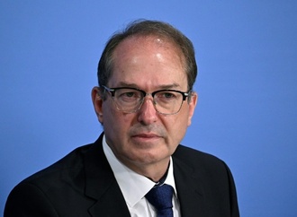 Dobrindt weist Befürchtungen zu Massenüberwachung durch Geheimdienst-Reform zurück