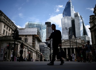 Britisches Wirtschaftswachstum im zweiten Quartal etwas verlangsamt