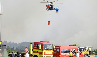 Wind dreht sich: Waldbrand bei Hürtgenwald weiter nicht unter Kontrolle