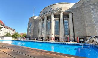 Berliner Volksbühne sagt Event wegen Sicherheitsbedenken ab