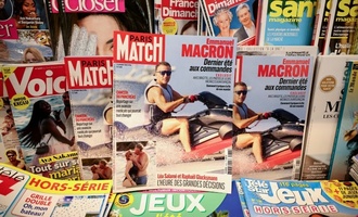 Urlaubsfotos von Macron auf Jetski lösen unter linken Politikern Empörung aus