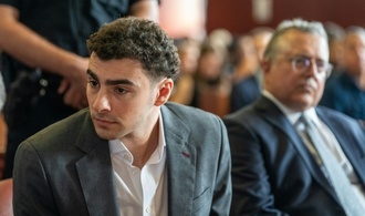 Schuldbekenntnis: Luigi Mangione gesteht tödliche Schüsse auf US-Versicherungschef