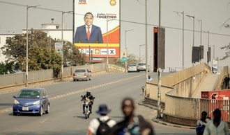 Wahlkommission in Sambia: Präsident Hichilema für zweite Amtszeit wiedergewählt